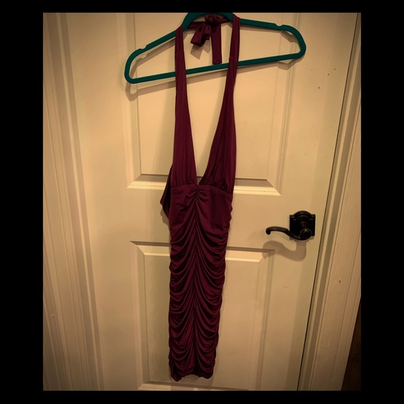 Halter dress - Picture 1 of 5